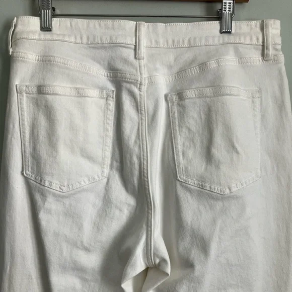 ELIZABETH & JAMES White High Rise Flare Leg Jeans Size 14 - Picture 6 of 12